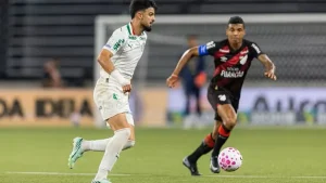 Palmeiras líder do Brasileirão, com gols no início e expulsão de Andreas Pereira, vence Athletico-PR por 2 a 0 e ultrapassa o Flamengo na tabela rumo à Libertadores