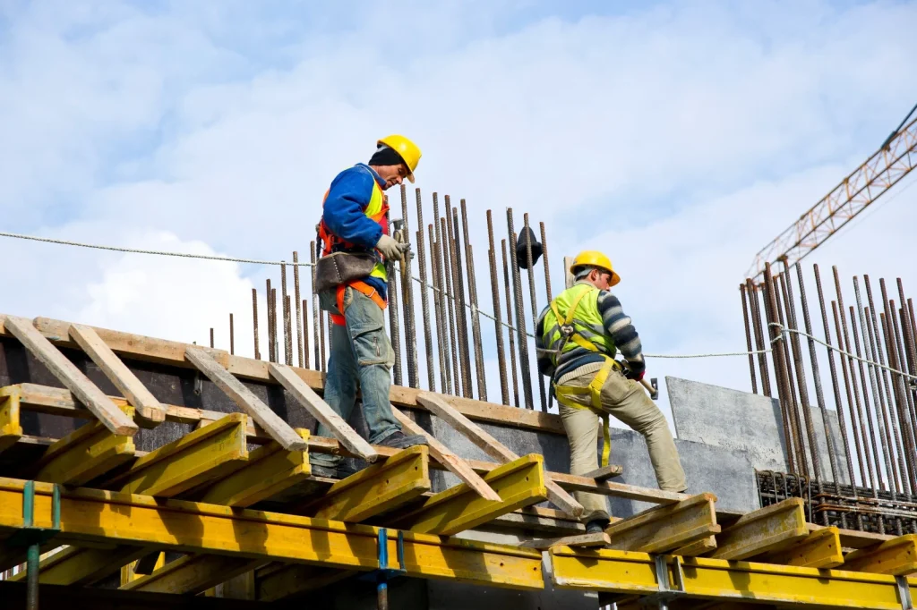 Construção civil no Maranhão cresce em julho, amplia emprego e mantém perspectivas de expansão para seis meses com indicadores acima de 50 e capacidade em 63%