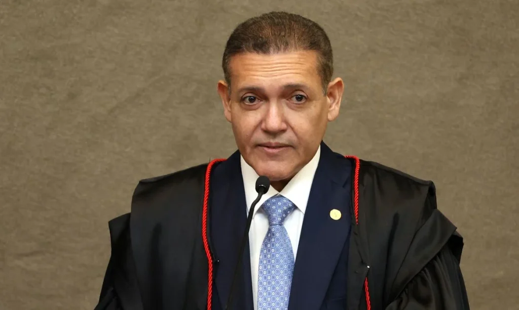Presidente do TSE recebe missões internacionais de observação eleitoral, OEA com 90 observadores e Parlasul vêm avaliar transparência e eficácia do pleito