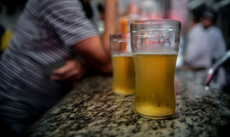 Lei seca nas eleições, vai valer em ao menos 14 estados no primeiro turno, saiba quais unidades proíbem ou liberam a venda de bebidas