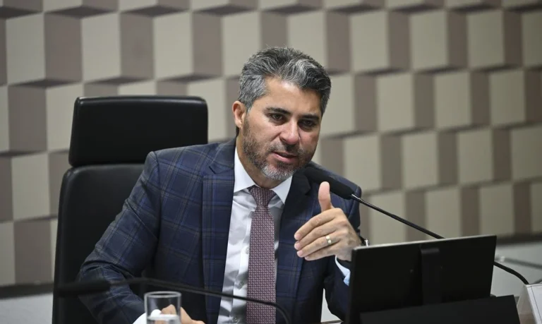 Marcos Rogério governador de Rondônia em primeiro turno com 56,86% dos votos válidos, vitória do PL e Delegado Camargo como vice, confira resultados
