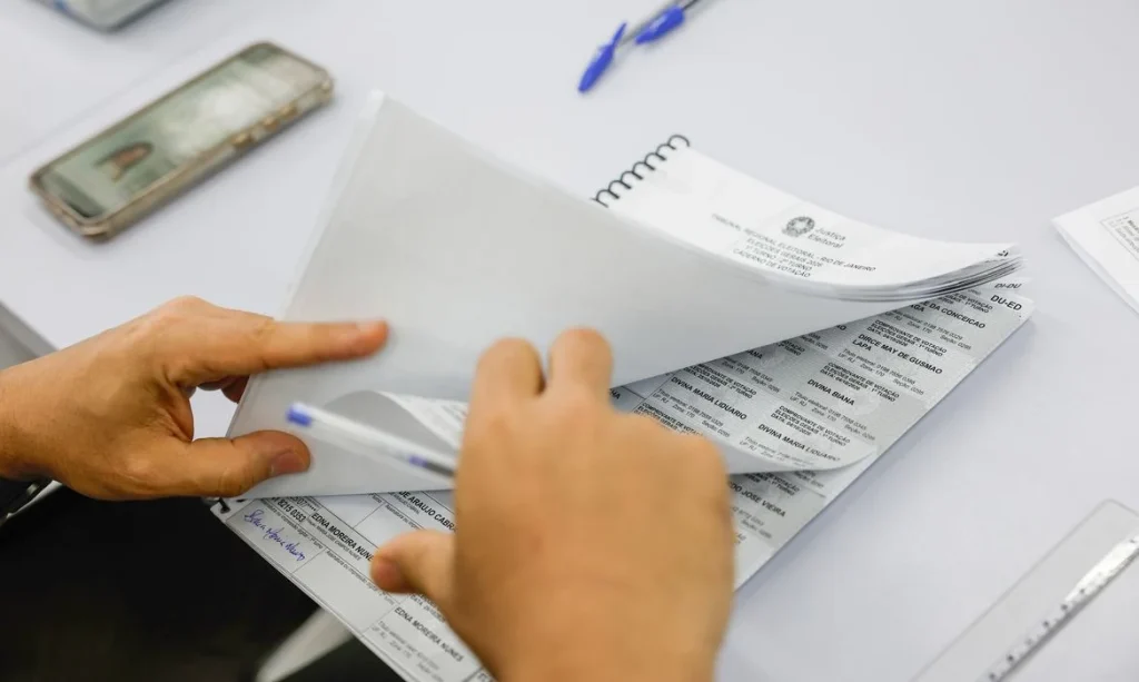 Abstenção e indecisos podem decidir a eleição, 33,4 milhões não votaram e 21,08% de abstenção, entenda o impacto no segundo turno