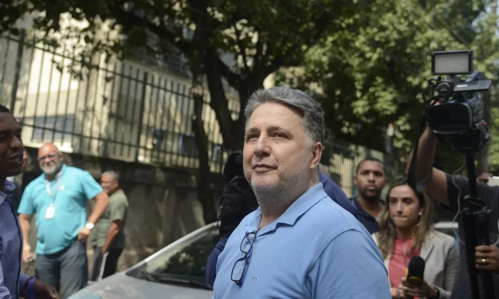 Garotinho desiste de recurso ao TSE, risco de anulação de mais de 274 mil votos embaralha eleição do Rio e pode conferir 50,88% a Douglas Ruas