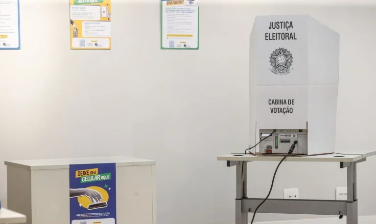 Assédio eleitoral no Brasil: 991 denúncias no primeiro turno, Minas com 110 casos, São Paulo 158, Rio 93, e MPT investiga ato em empresa de Bom Despacho