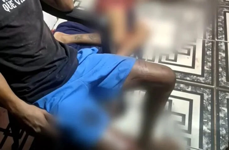 Ataque a tiros em Rosário: mãe de 40 anos e filho de 18 são baleados dentro de casa no bairro Argentina, dupla encapuzada invadiu imóvel e fugiu para mata