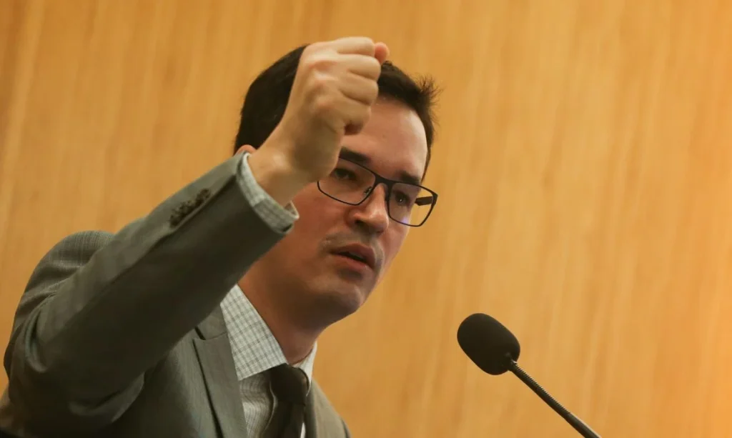TSE adia julgamento sobre validade da candidatura de Deltan Dallagnol, risco de anular quase 3 milhões de votos e provocar eleição suplementar no Paraná