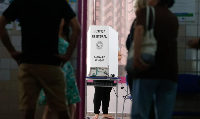 Violência política nas eleições 2026: Brasil registra 134 casos no 1º turno, uma ocorrência a cada nove horas, mais de 50% das vítimas eram mulheres