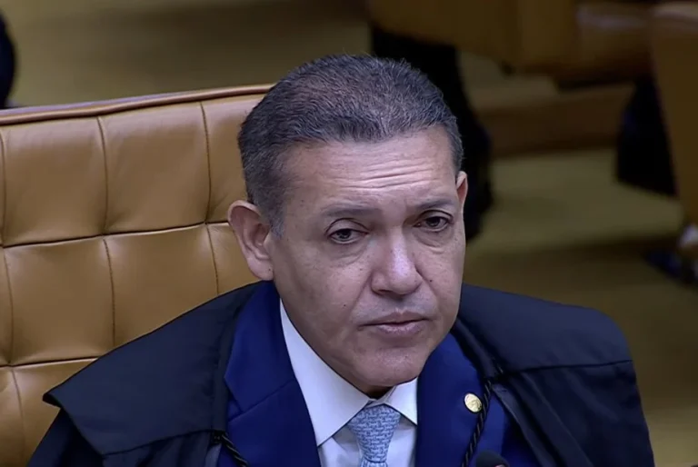 Nunes Marques determina suspensão do Exército do Lula no WhatsApp, TSE bloqueia canal de mobilização digital pró-Lula por reprodução em massa de conteúdos considerados inverídicos