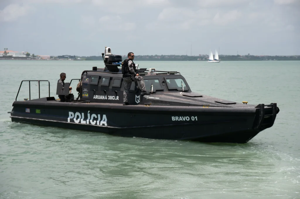 Lanchas Polícia Militar Maranhão: duas embarcações com sonar, radar, visão térmica e proteção balística para patrulhar rios, mar e áreas costeiras do estado