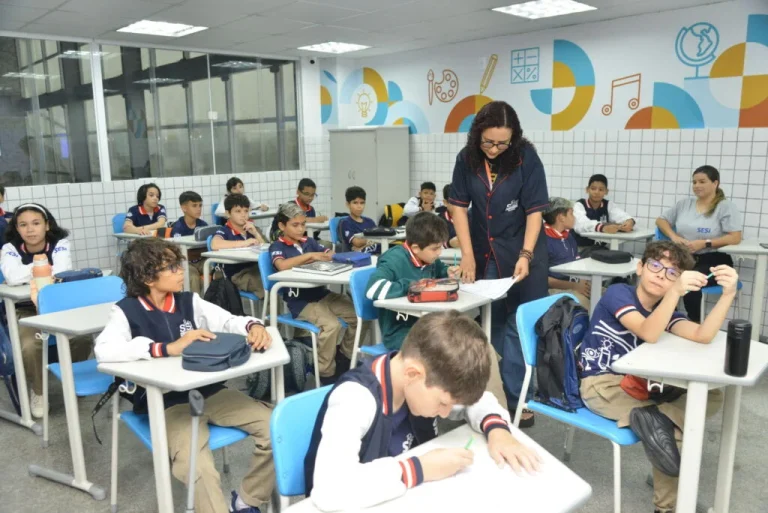 SESI-MA abre vagas para Professor de Educação Infantil em Imperatriz, Processo Seletivo nº 24/2026 com inscrições até 15 de outubro, remuneração de R$ 26,32 por hora